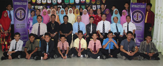 The Chartered Members and the Board of Directors were formally  introduced to President, President Elect , Vice President, and Secretary of Rotary Club of Kuching Central as well as to the school leadership. This was followed by an official registration  of The Interact Club of SM Sains Kuching on 11 Nov, 2011. (11.11.11)